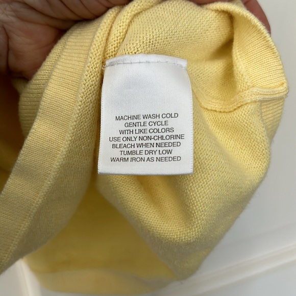 Liz Baker Woman Yellow 2X Short Sleeved Sweater - Picture 4 of 6